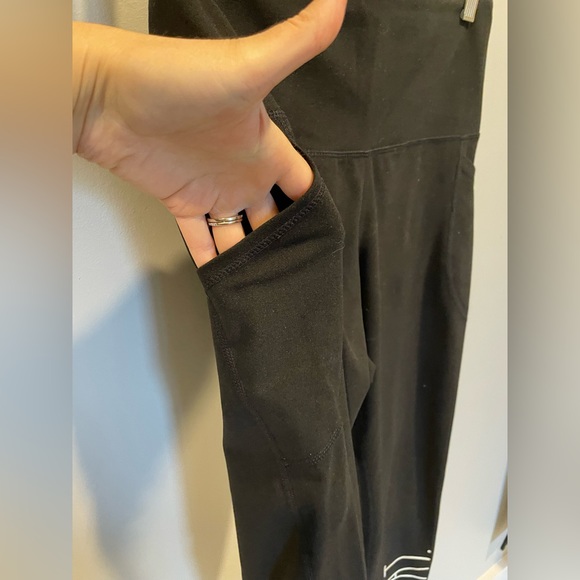 Rae Dunn Sweat Leggings NWOT - Picture 7 of 12